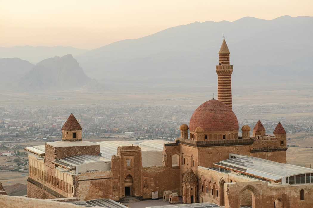 Yılbaşı Özel Uçaklı Doğu Ekspresi Türkiye'nin Doğusu Erzurum - Kars - Van Turu-10