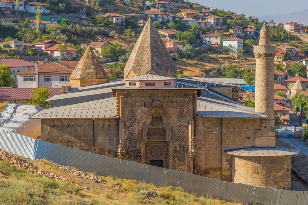 Uçaklı Doğu'nun Hazineleri Turu-5