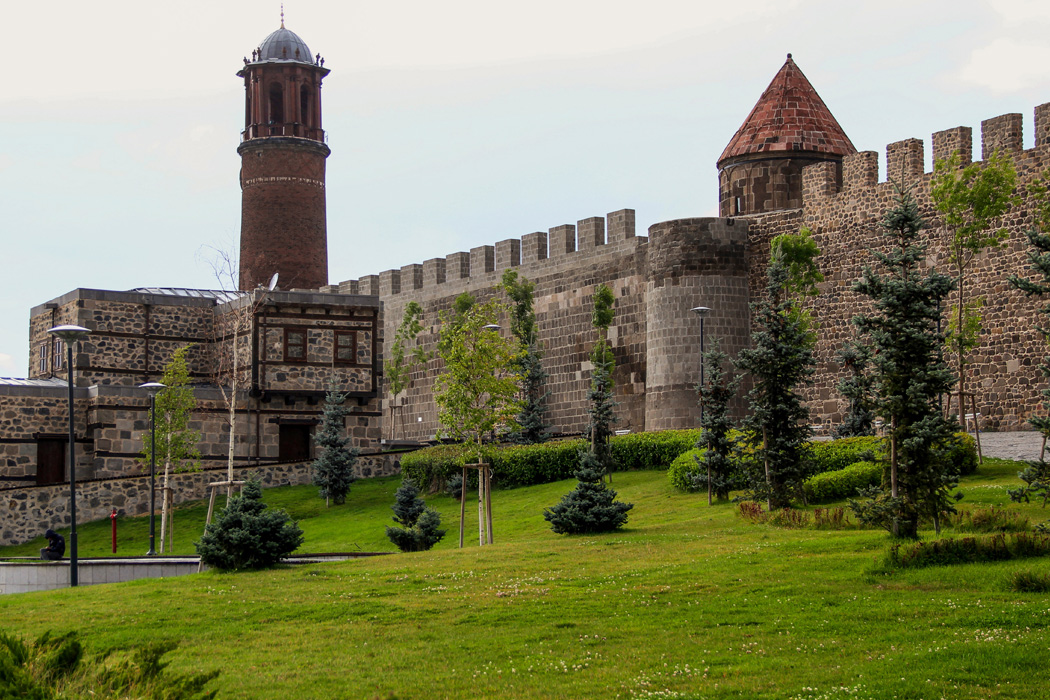 Uçaklı Tunceli - Munzur Vadisi - Ters Lale Ve Kemaliye Turu-7