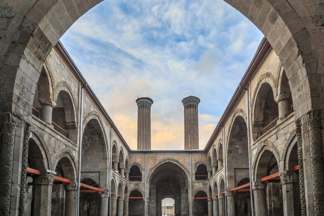 Uçaklı Van - Tatvan - Tunceli - Munzur - Ovacık - Kemaliye - Elazığ Turu-9