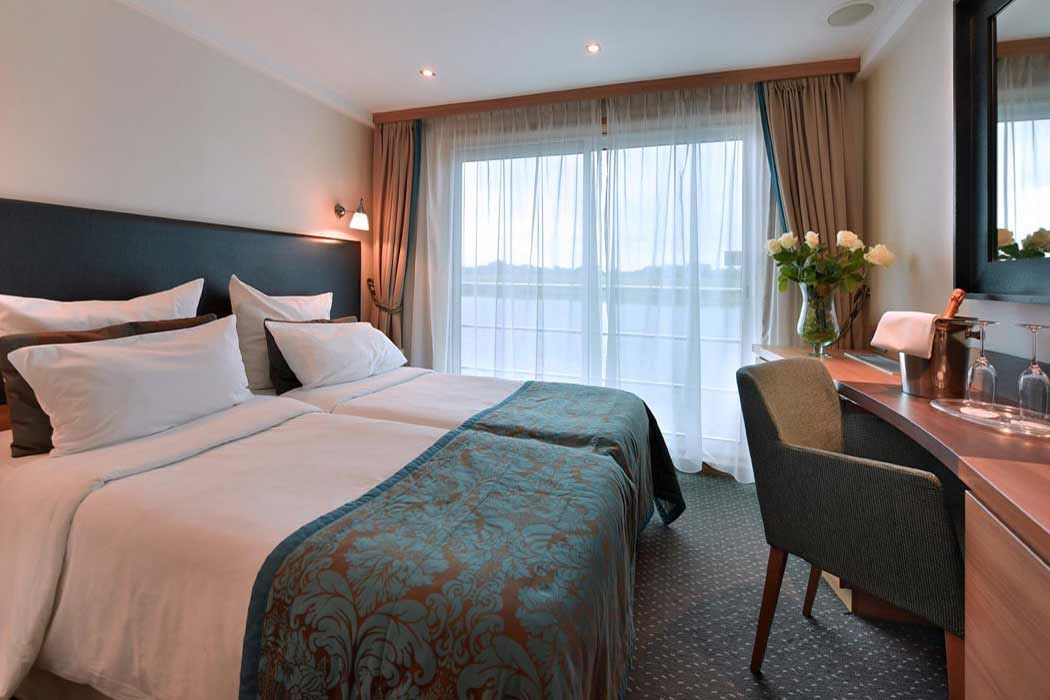 Dlx Nehir Gemisi Leonora İle Ren Nehrinde Noel Pazarları-13
