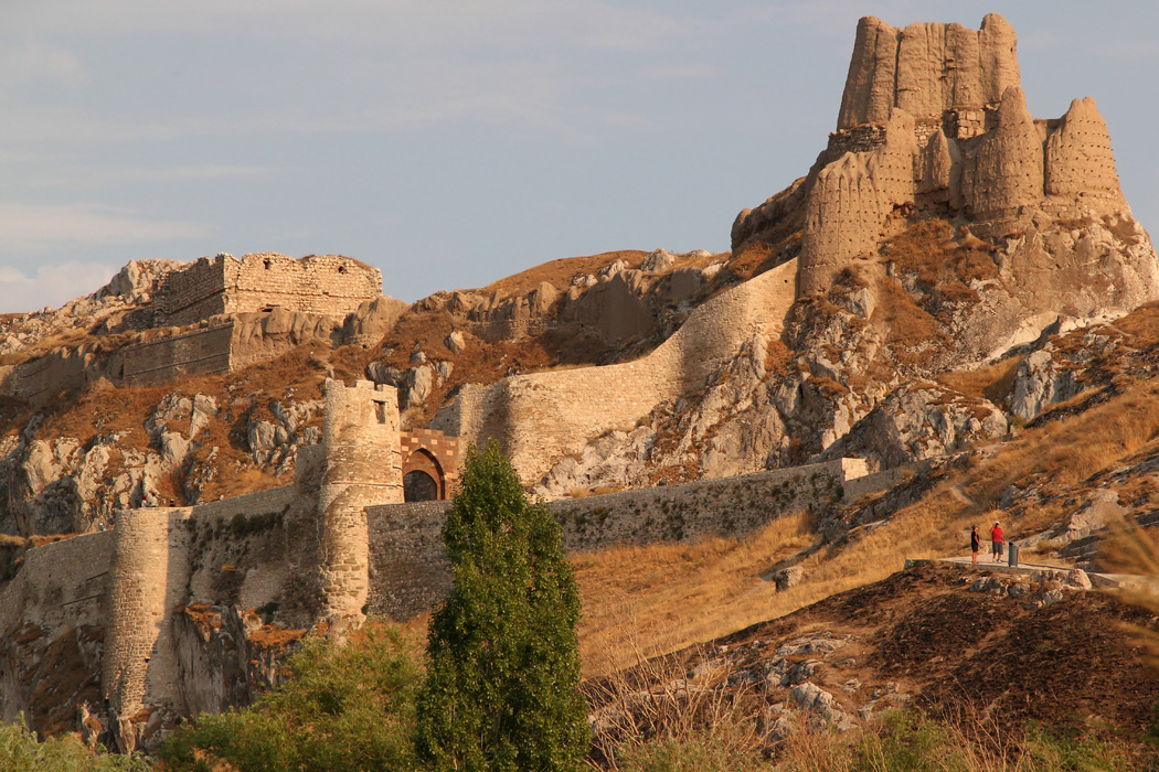 İzmir Çıkışlı Van - Kars - İshakpaşa Sarayı - Muradiye Şelalesi Turu-8